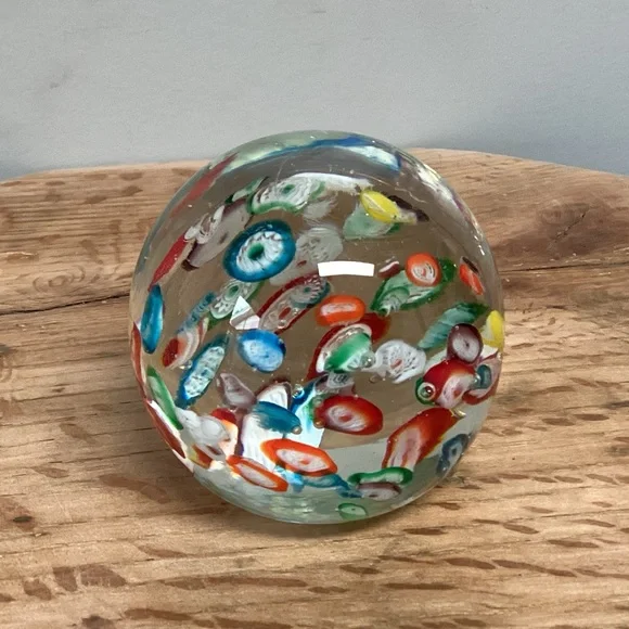 Vintage Millefiori Style Glass Art Paperweight - Excellent Gently Used Condition - Picture 2 of 15